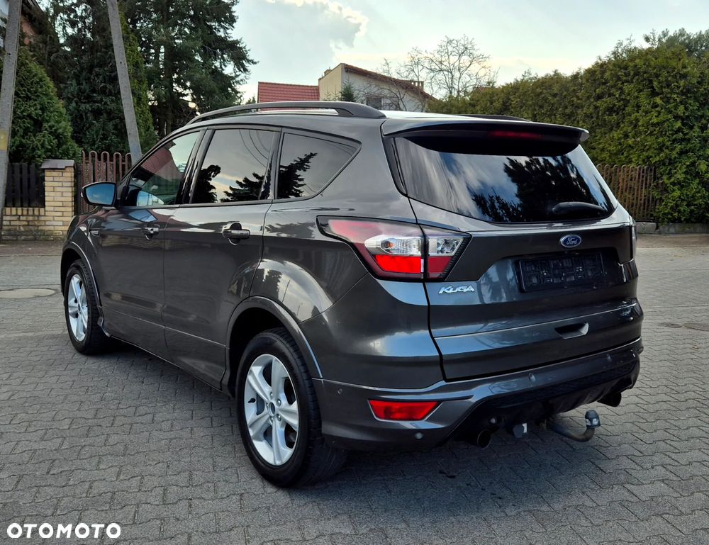 Ford Kuga 2.0 TDCi 4x2 ST-Line - 4