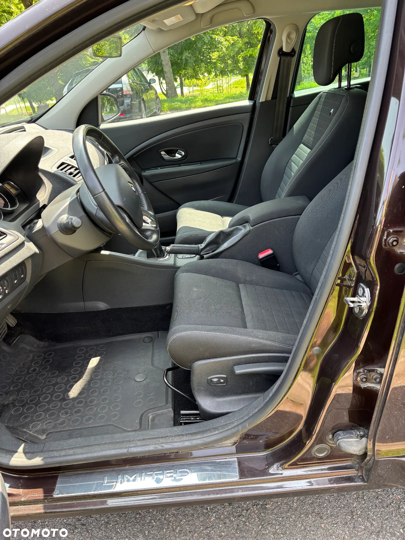 Renault Megane 1.2 16V TCe Energy Limited EU6 - 9