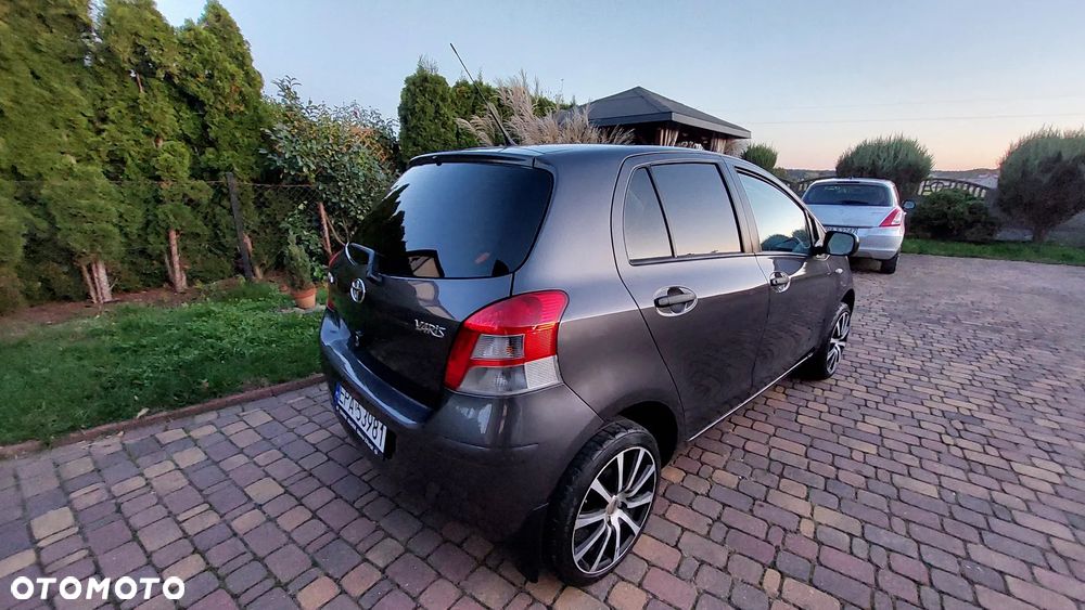 Toyota Yaris 1.0 Sol - 5