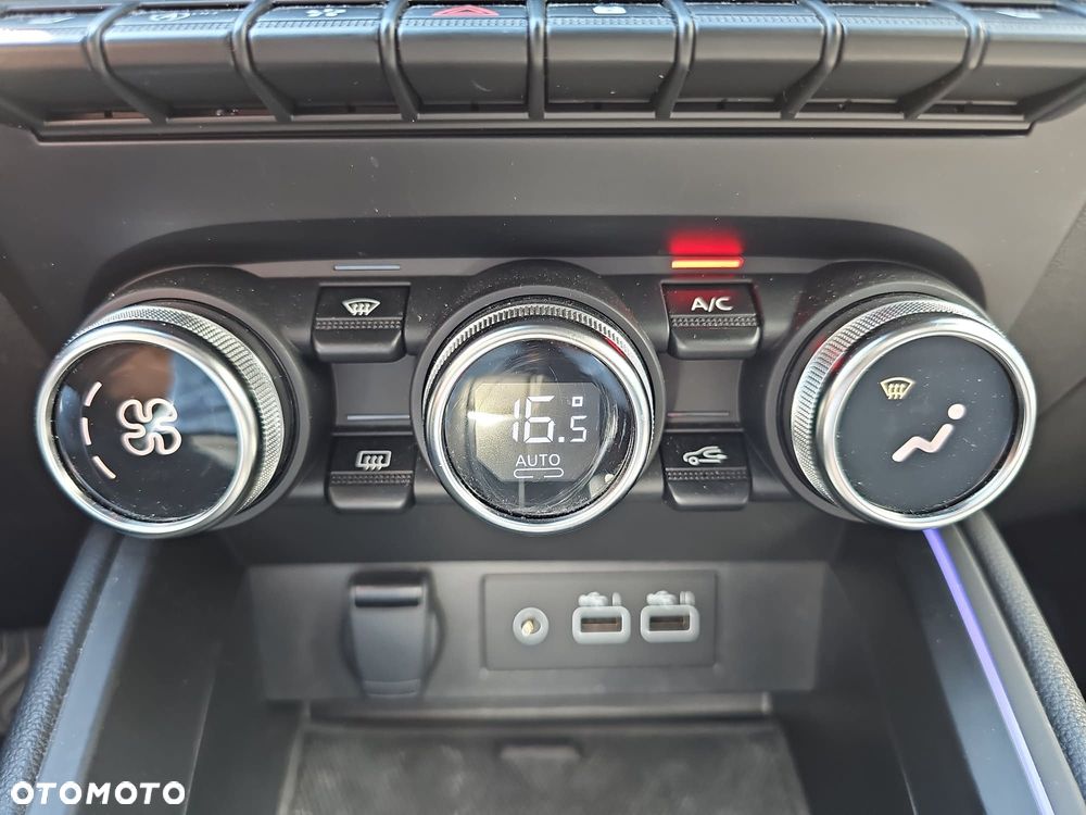 Renault Clio 1.0 TCe Techno X-Tronic - 28