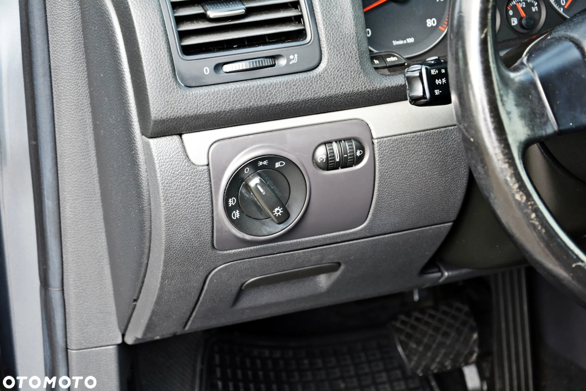 Volkswagen Golf 1.6 Automatik Goal - 30