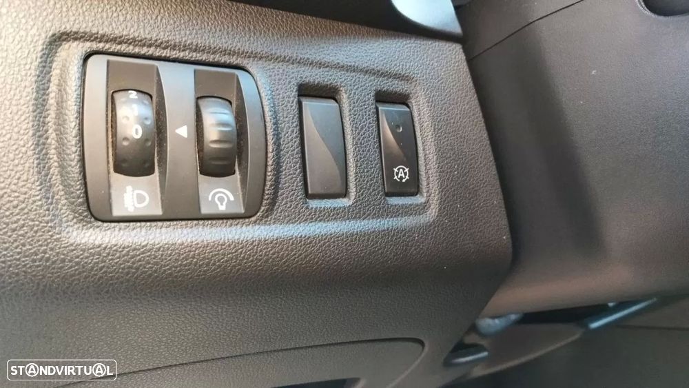 Renault Clio 1.5 dCi Zen - 14