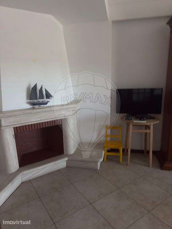 Apartamento T2 para arrendamento - Grande imagem: 2/18