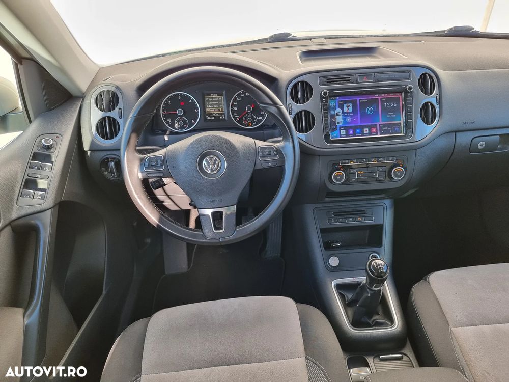 Volkswagen Tiguan 2.0 TDI DPF 4Motion BlueMotion Technology Exclusive - 8