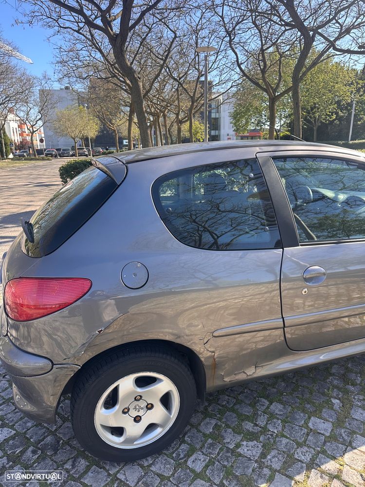 Peugeot 206 1.1 XR - 3
