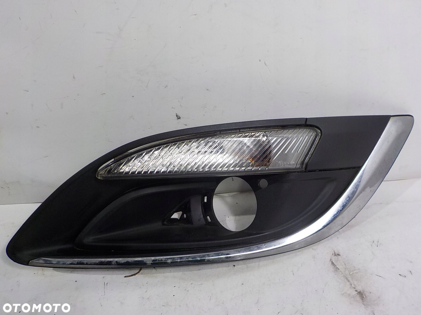OPEL ASTRA J IV KIERUNKOWSKAZ LEWY PRZÓD PRZEDNI KRATKA - 1