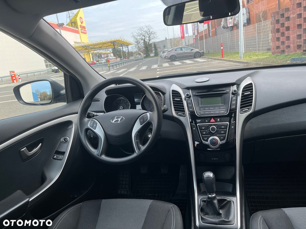 Hyundai i30 1.4 Classic + - 12