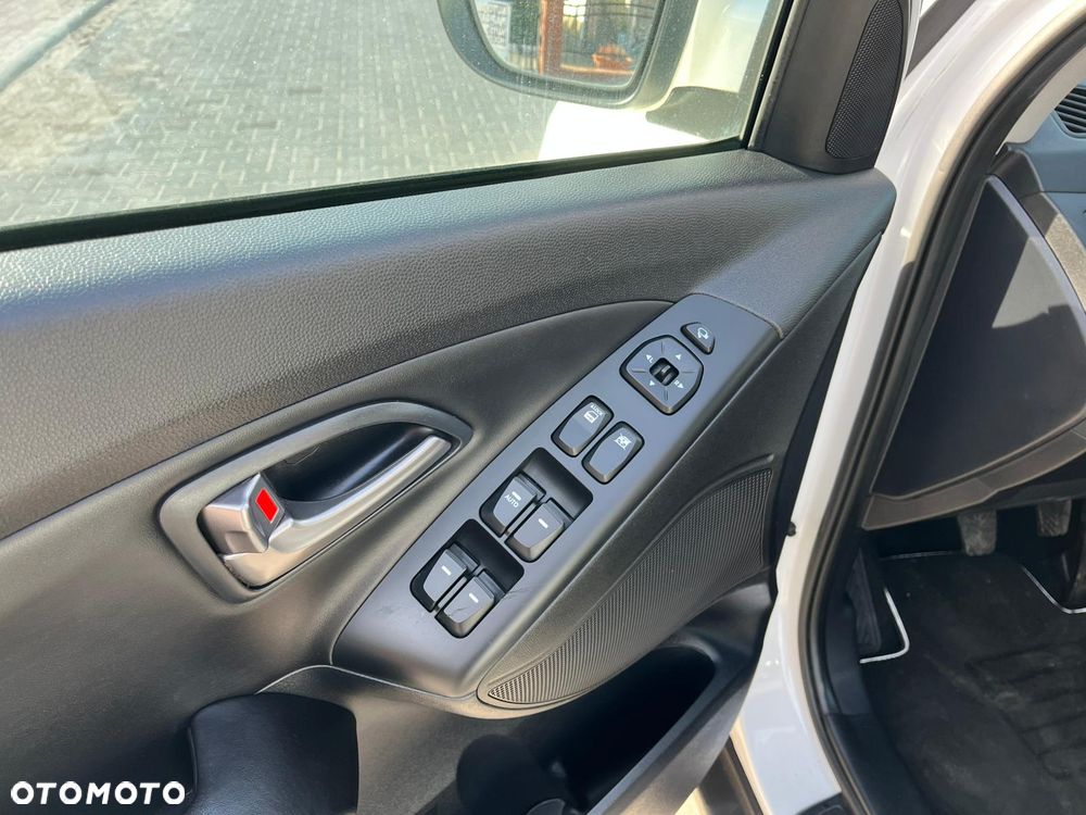 Hyundai ix35 1.6 2WD Classic - 19