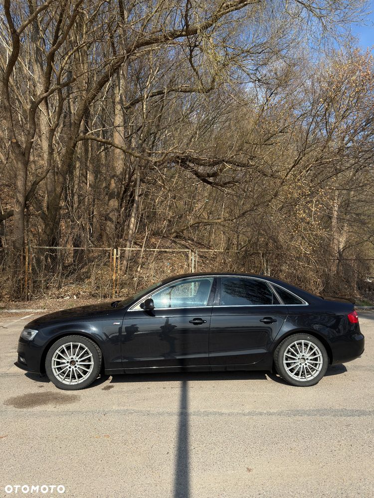 Audi A4 Limousine - 5