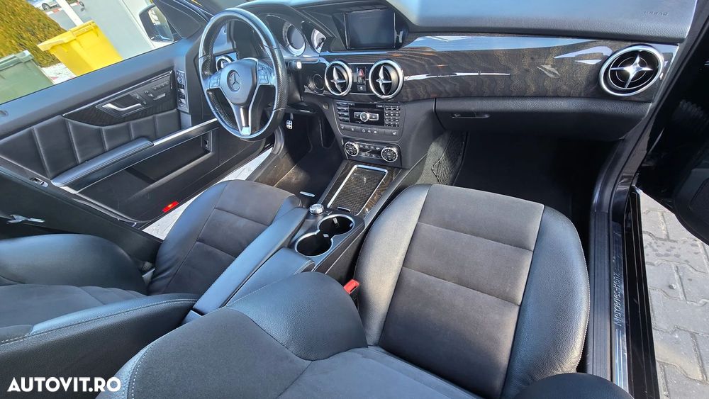 Mercedes-Benz GLK 220 CDI DPF 4Matic BlueEFFICIENCY 7G-TRONIC - 21