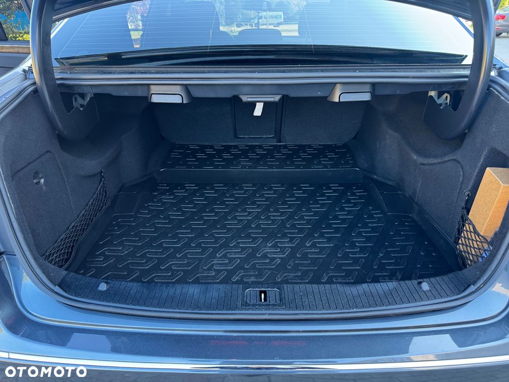 Mercedes-Benz Klasa E - 7