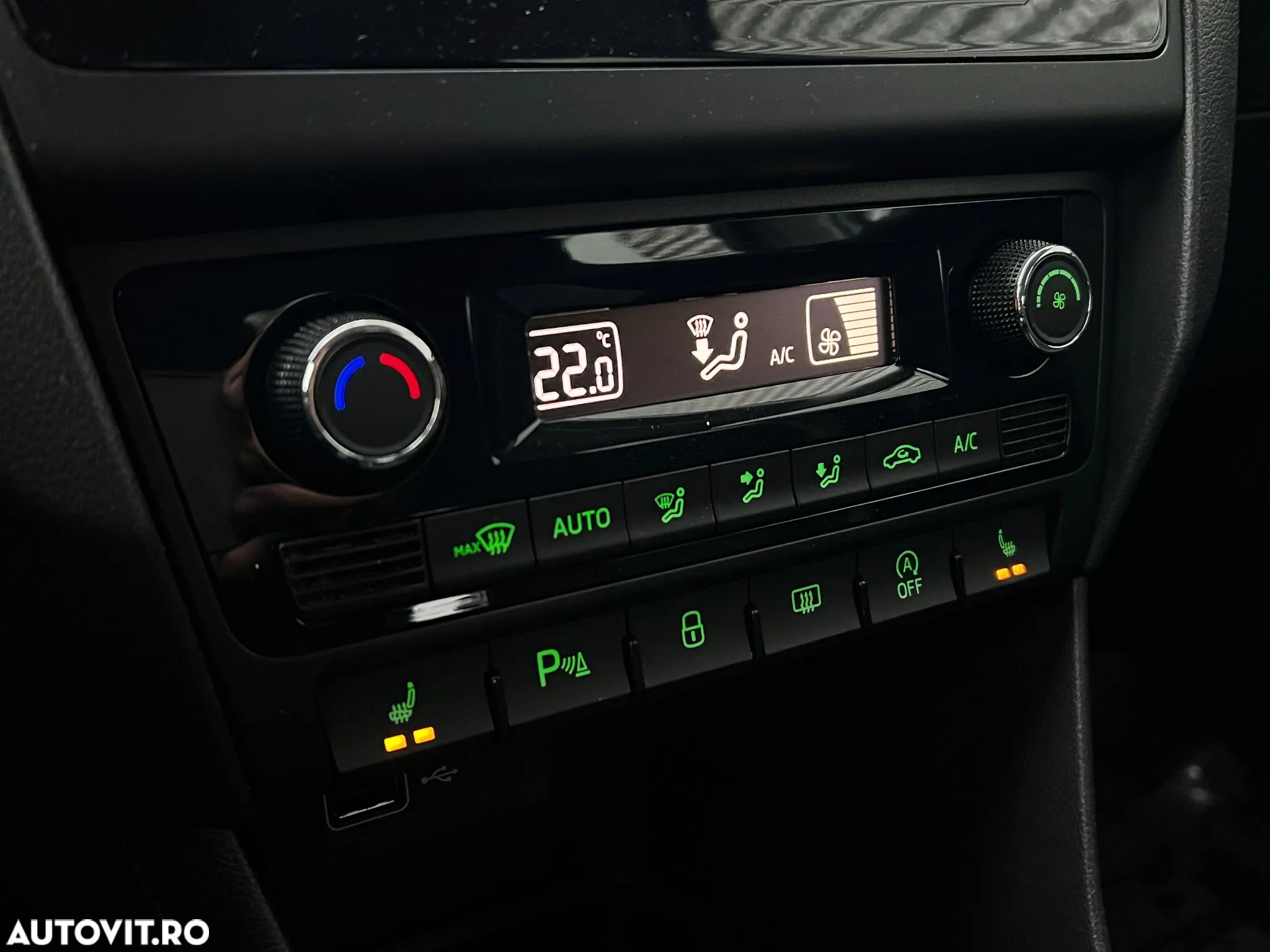 Skoda RAPID 1.0 TSI DSG Style - 19