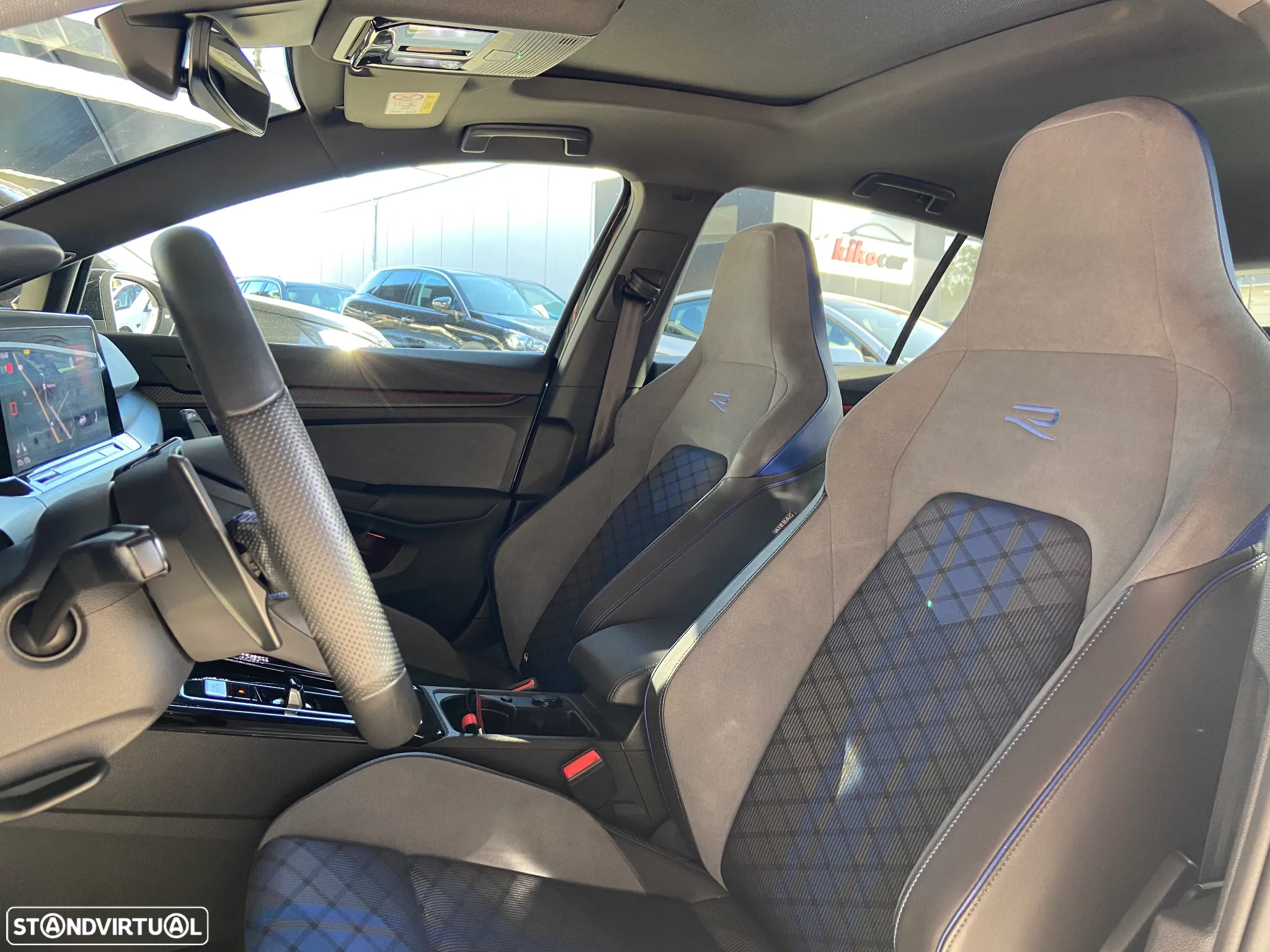 VW Golf 2.0 TSI OPF 4Motion DSG R Performance - 16