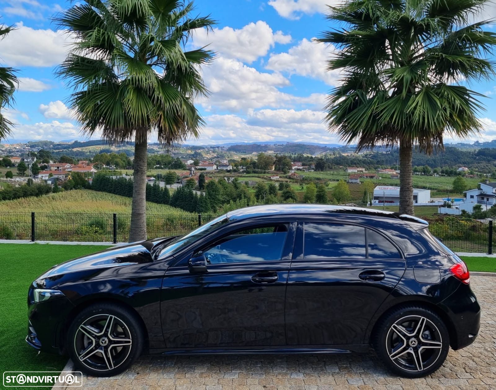 Mercedes-Benz A 250 e AMG Line - 17