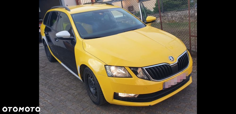 Skoda Octavia 2.0 TDI 4x4 Clever DSG - 2