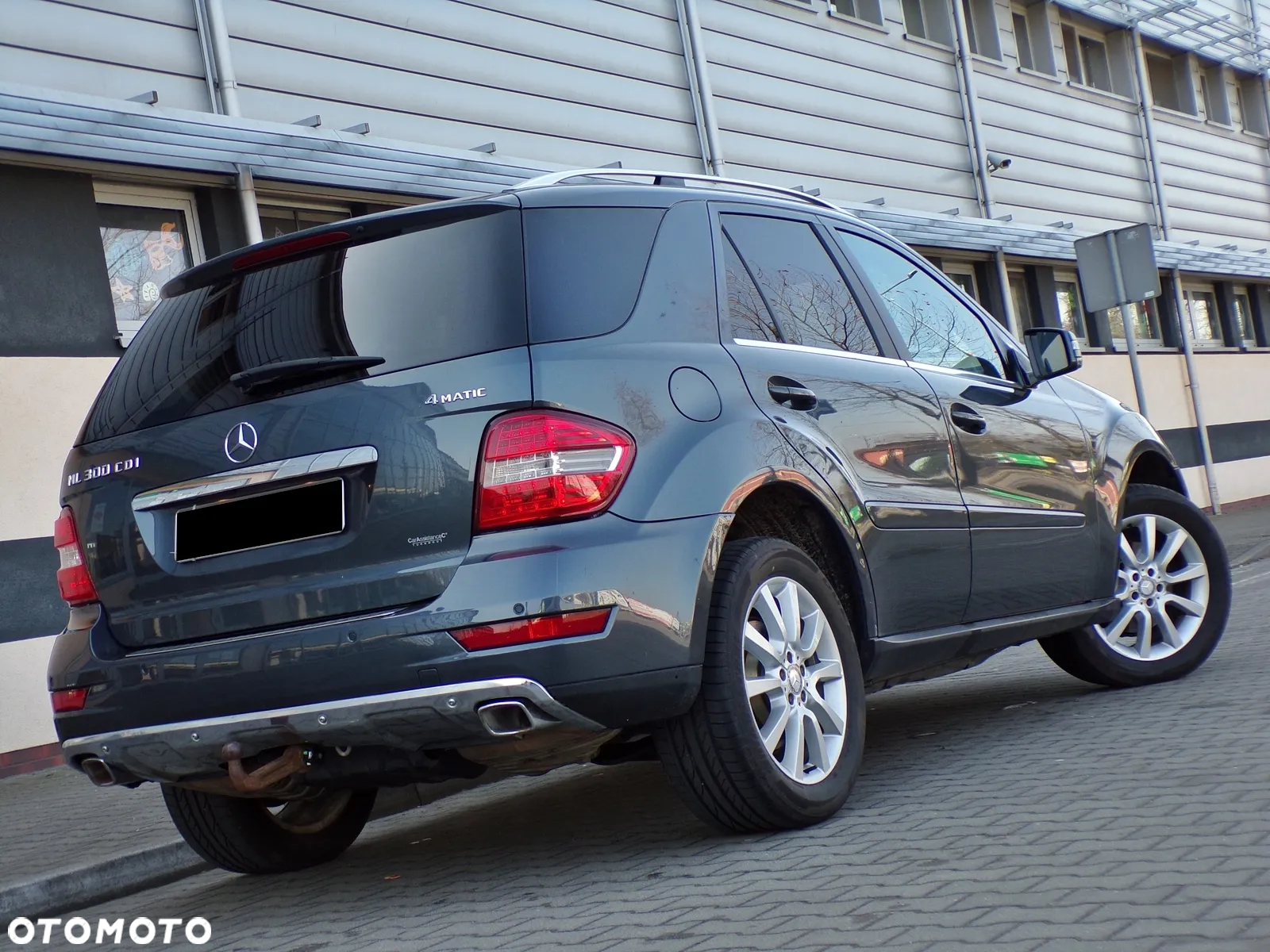 Mercedes-Benz ML 300 CDI 4Matic 7G-TRONIC DPF BlueEFFICIENCY Grand Edition - 2