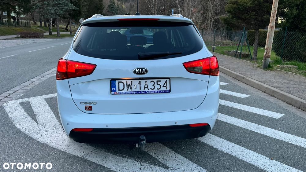 Kia Ceed 1.6 GDI L - 6