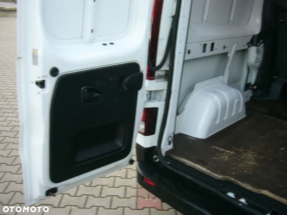 Renault Trafic LONG 1,6 dci 145 Ps EURO 6 - 9