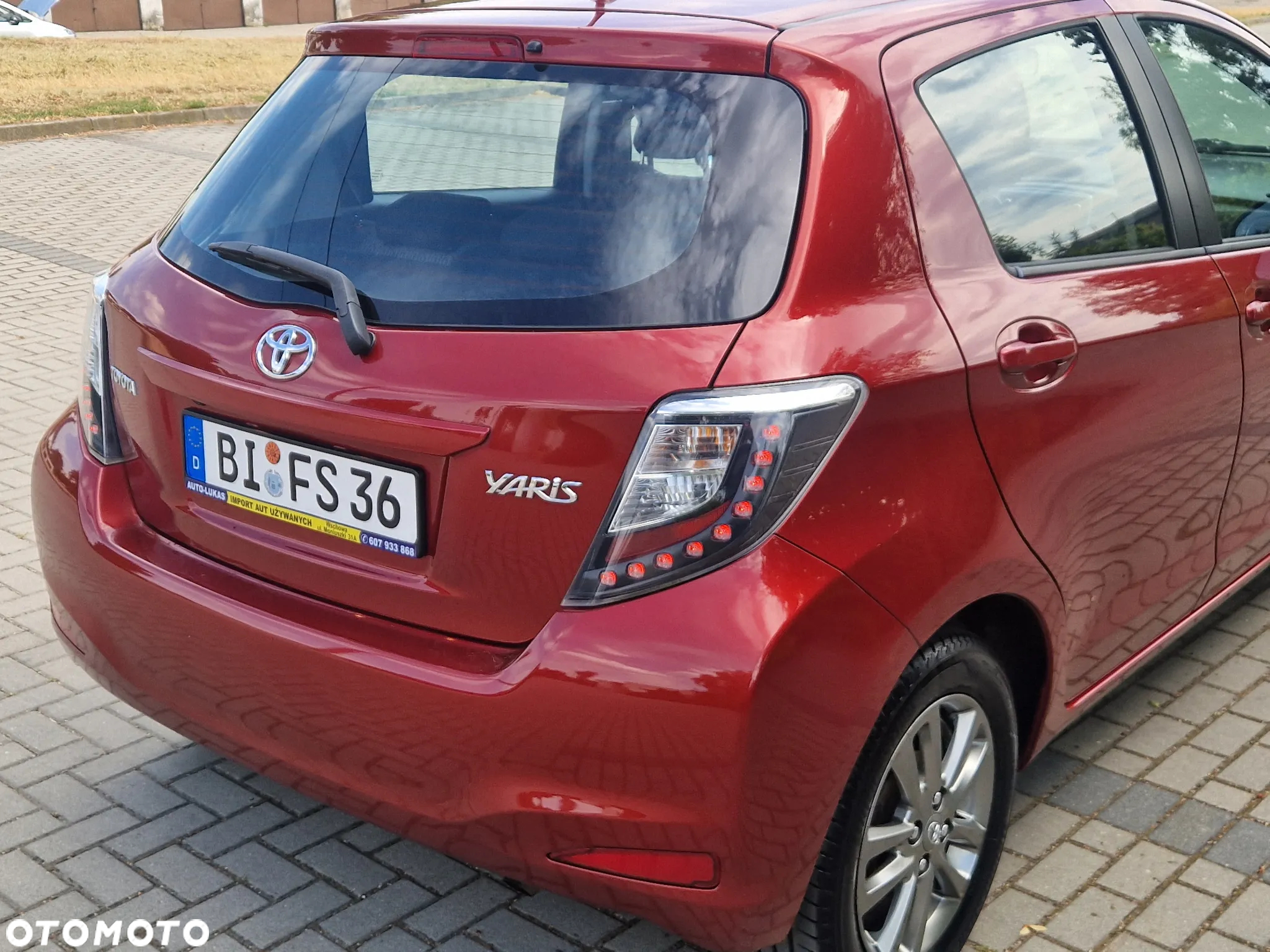 Toyota Yaris 1.33 Premium EU6 - 4