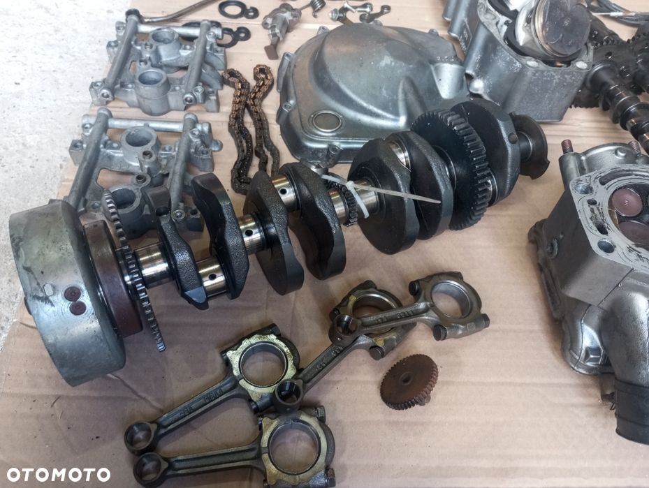 Głowica części silnika silnik Kawasaki ZZR 600 ZX E ZX6R  98-02r B3 - 4