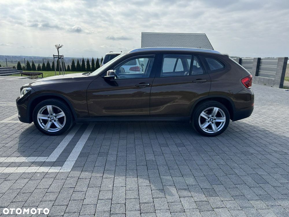 BMW X1 sDrive18d xLine - 14