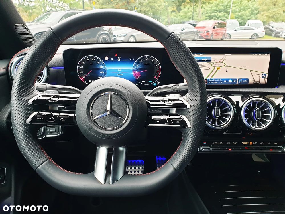 Mercedes-Benz CLA 200 AMG Line 7G-DCT - 25