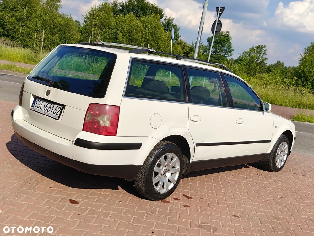 Volkswagen Passat 1.9 TDI Comfortline - 34