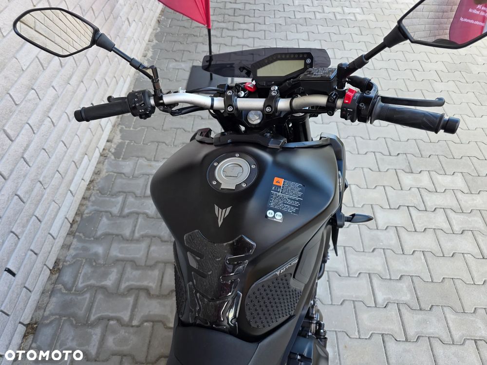 Yamaha MT - 7