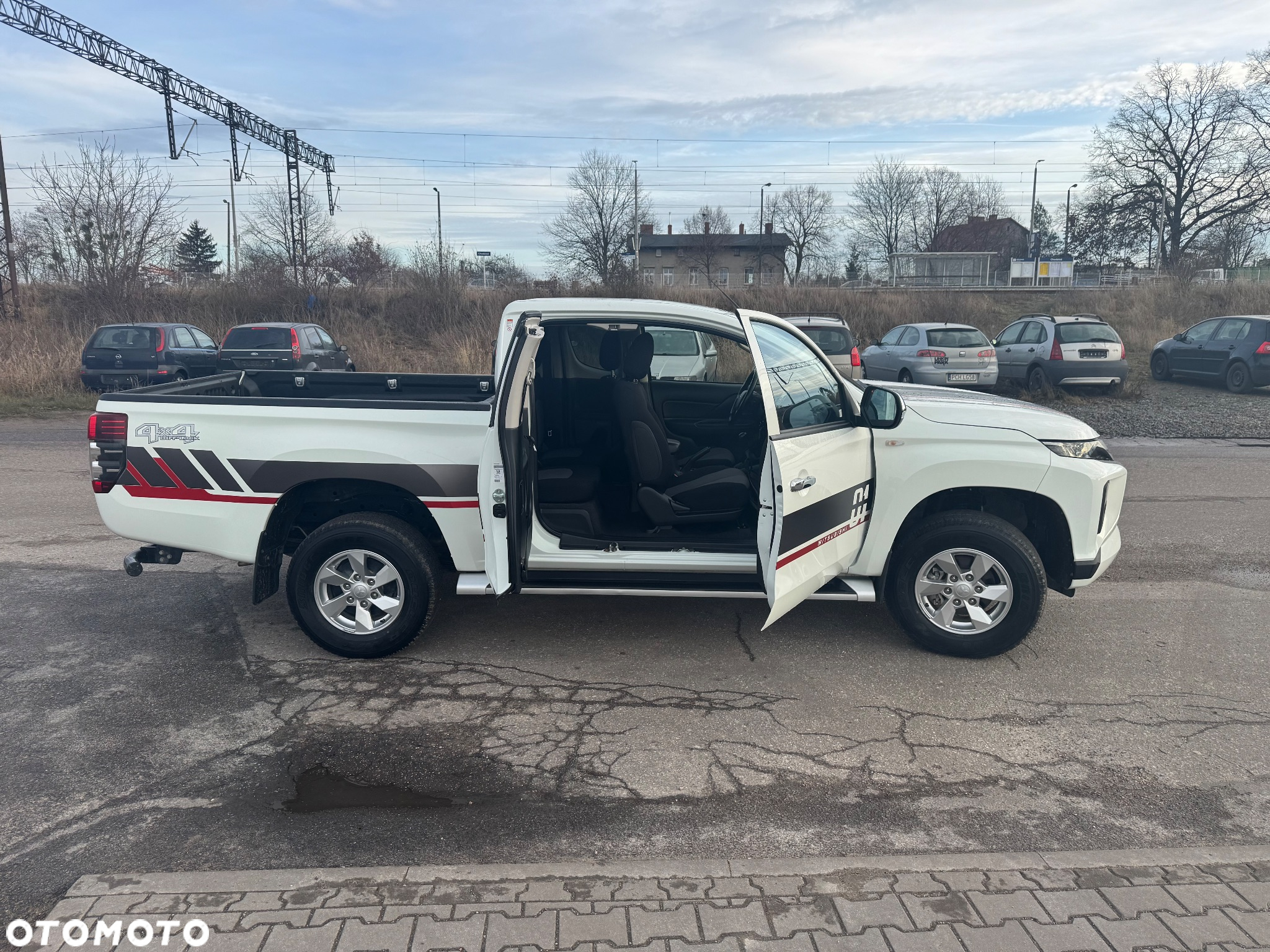 Mitsubishi L200 2.2 d DC Invite - 11