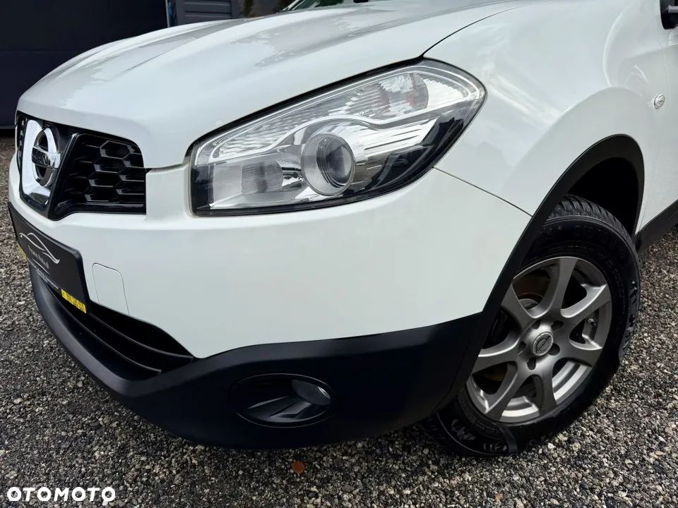 Nissan Qashqai 2.0 4 x 4 tekna - 2