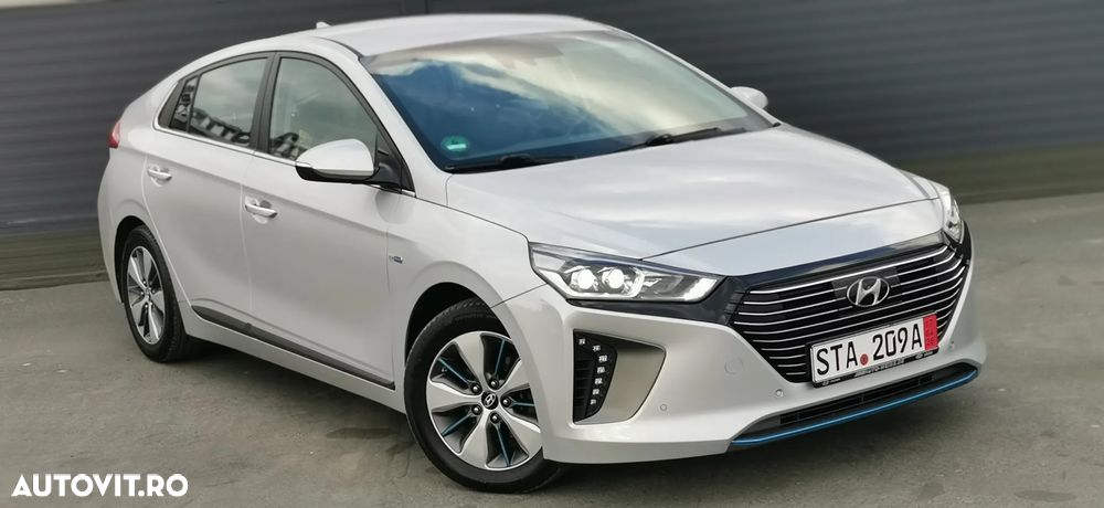 Hyundai IONIQ 1.6 GDI Premium - 3