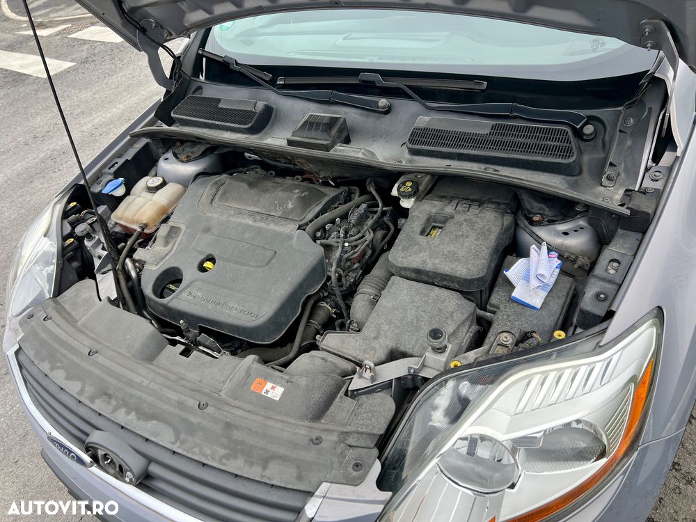 Ford Kuga 2.0 TDCi 4x4 Aut. SYNC - 13