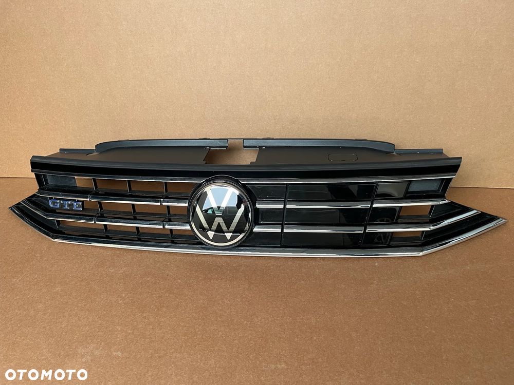 GRILL VW PASSAT B8 LIFT GTE ATRAPA ZDERZAKA VW PASSAT GTE 3G0 - 1