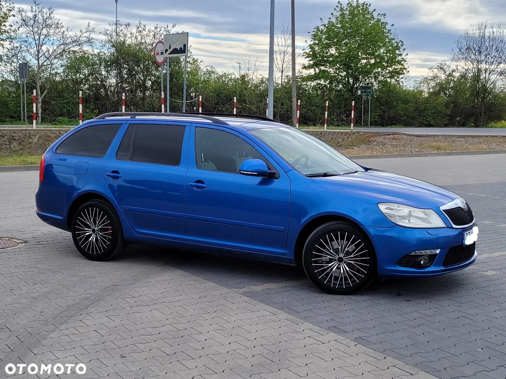 Skoda Octavia 2.0 TDI DPF RS - 3