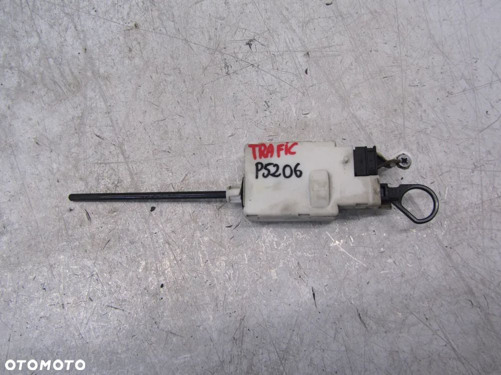 renault trafic-vivaro silniczek klapki wlewu paliwa - 1