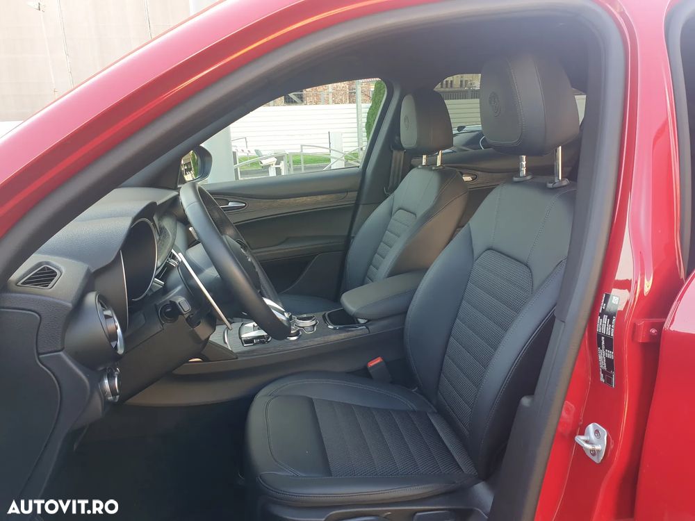 Alfa Romeo Stelvio 2.0 Turbo AWD AT8 Sprint - 12