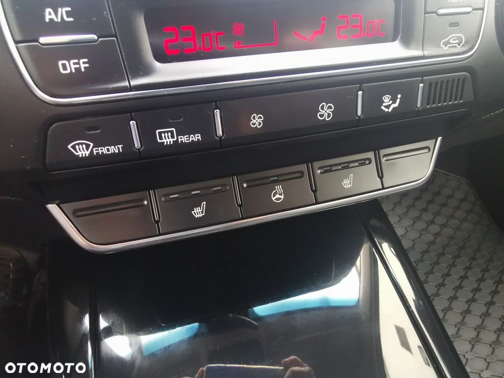 Kia Sorento 2.0 CRDI L - 23