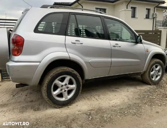 Toyota RAV4 - 2