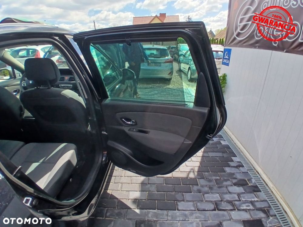 Renault Scenic 1.6 dCi Energy Bose Edition S&S - 32