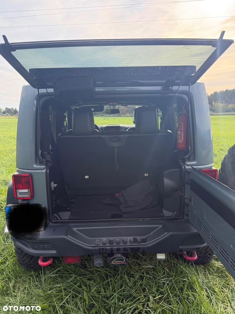 Jeep Wrangler - 4