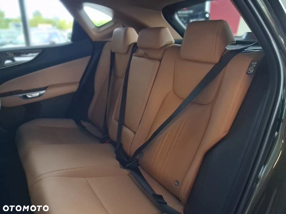 Lexus NX 350h Prestige AWD - 26