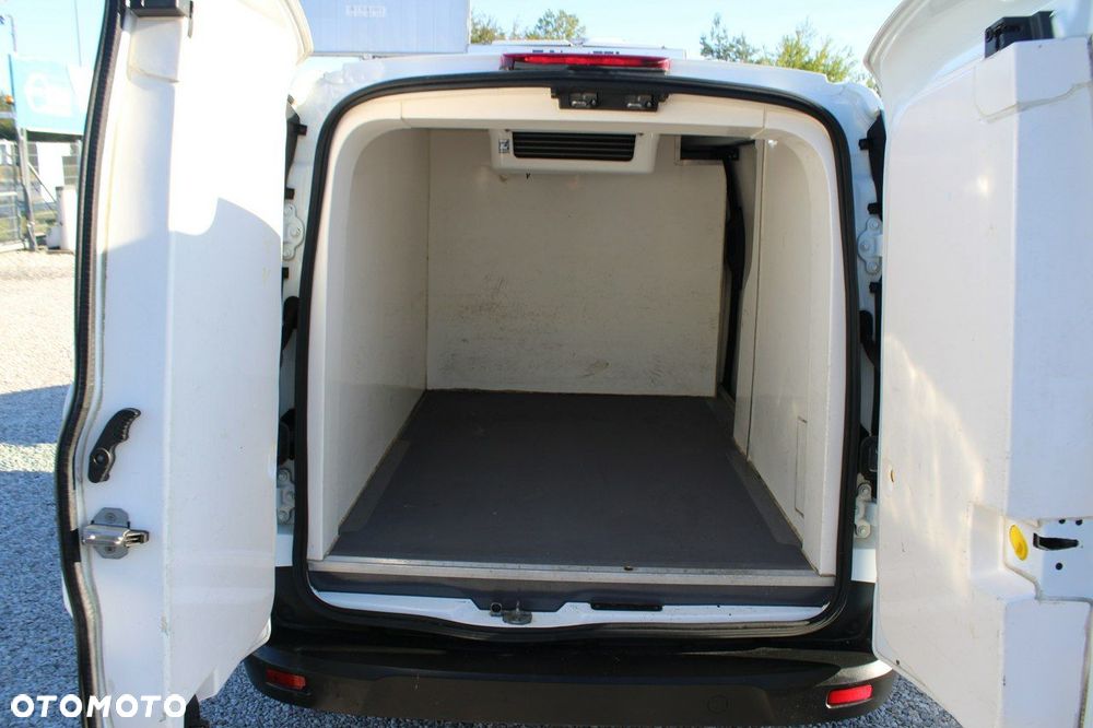 Ford Transit Connect - 22