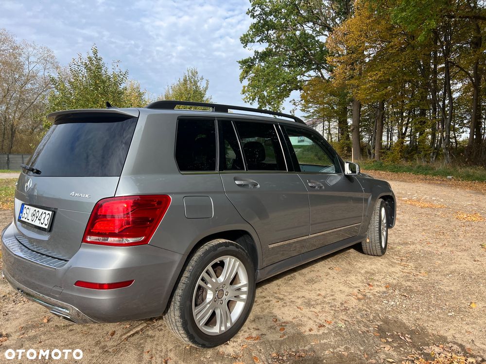 Mercedes-Benz GLK 350 4Matic BlueEFFICIENCY 7G-TRONIC - 22