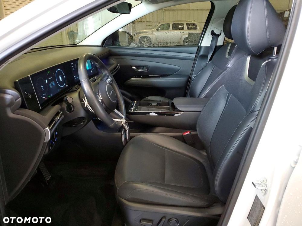 Hyundai Tucson - 8
