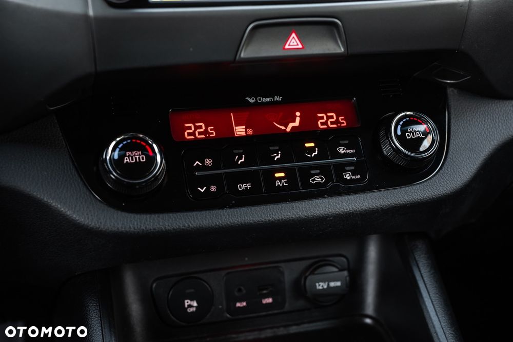 Kia Sportage 1.6 GDI 2WD ISG Dream-Team Edition - 14