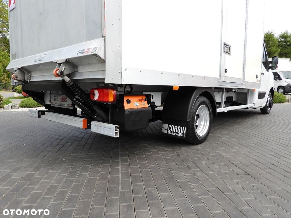 Renault MASTER KONTENER WINDA 8 PALET TEMPOMAT LEDY BLIŹNIACZE KOŁA KLIMATYZACJA  165KM - 26
