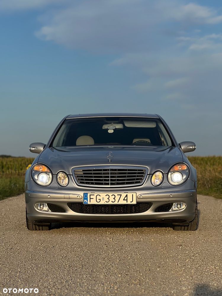 Mercedes-Benz Klasa E 320 4-Matic Elegance - 4