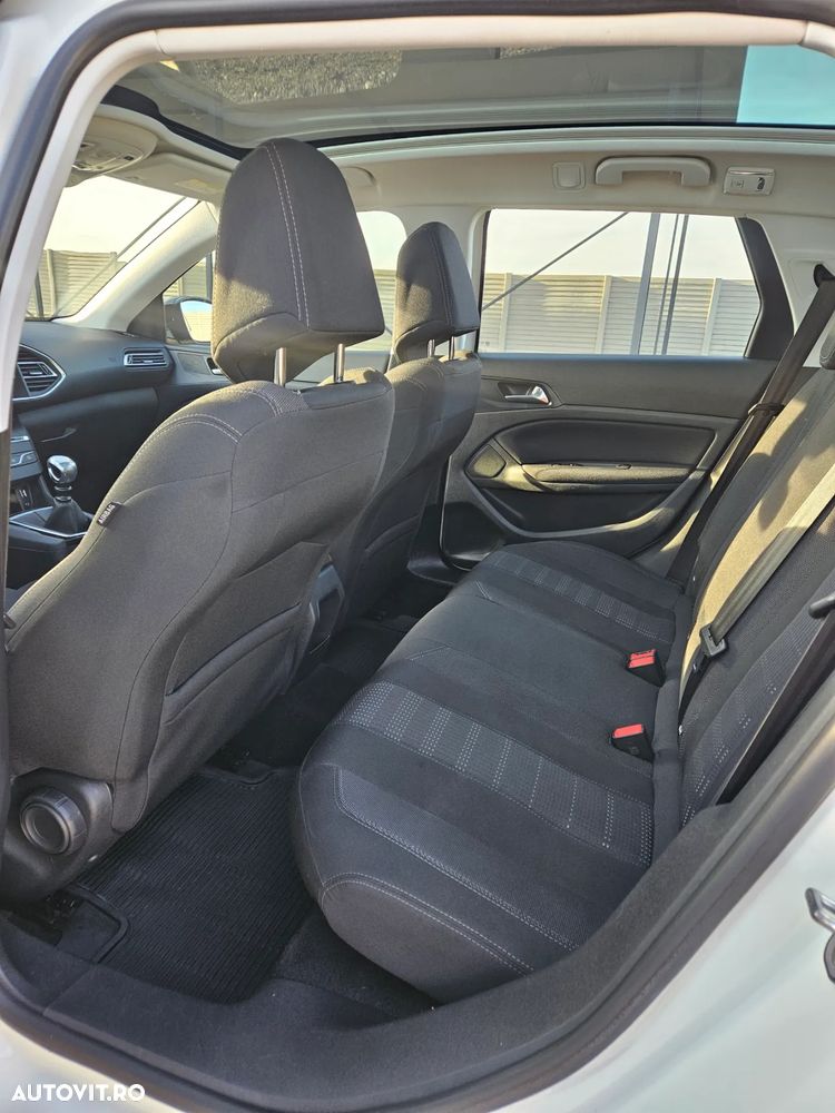 Peugeot 308 SW BlueHDi 120 Stop & Start Allure - 11