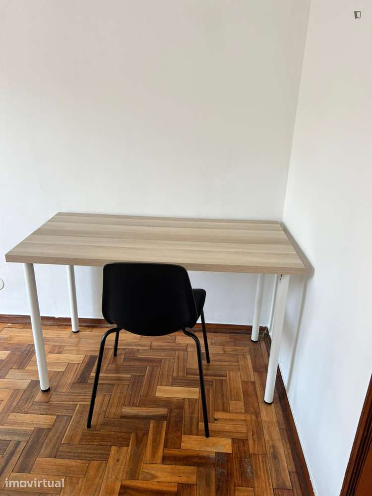 Quarto - localizado em Olivais Coimbra - Grande imagem: 3/14