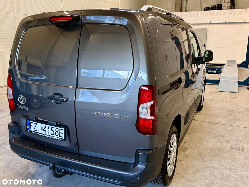 Toyota Proace City - 11